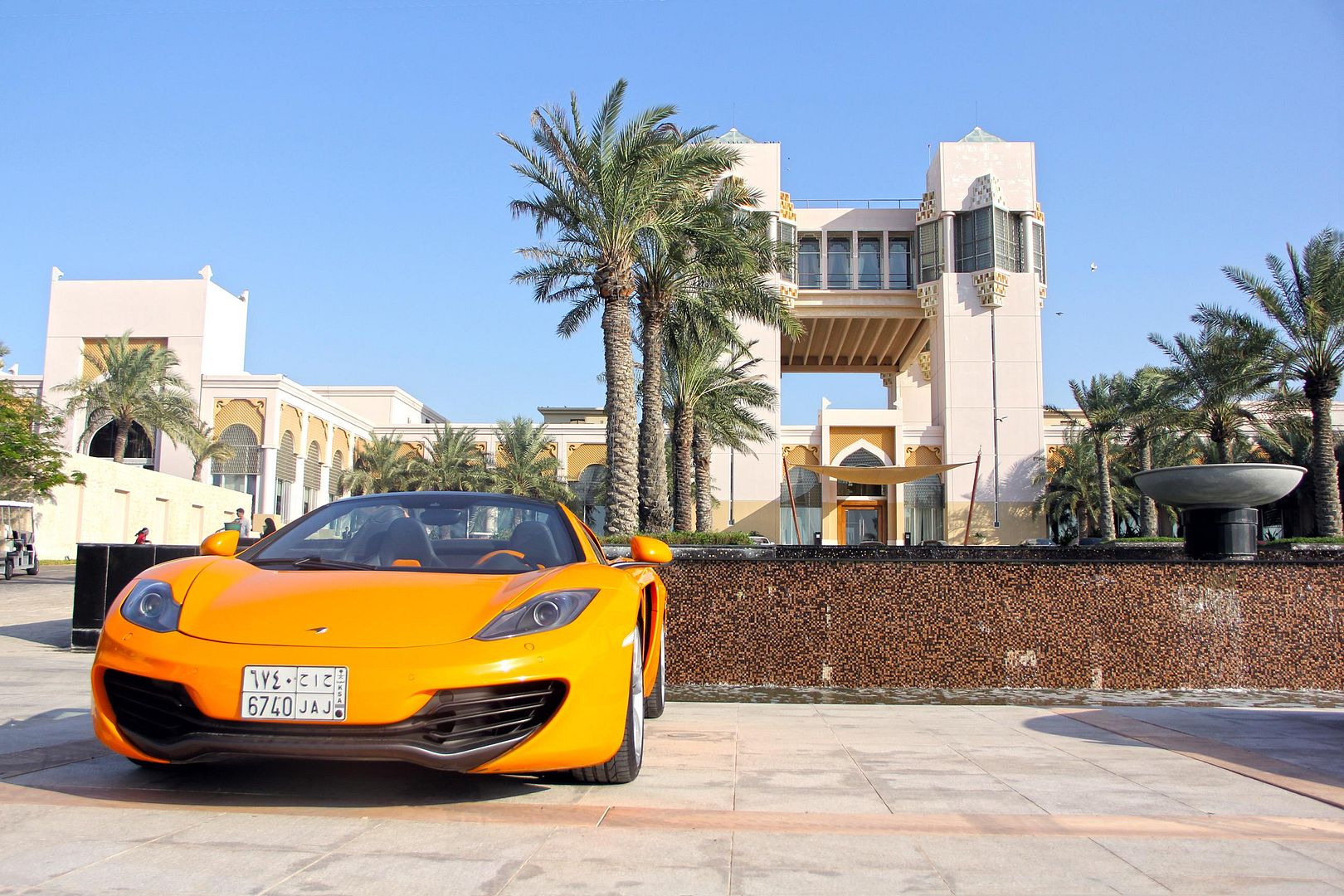 BAHRAIN SUPERCAR CLUB, Exotics Everywhere Meet